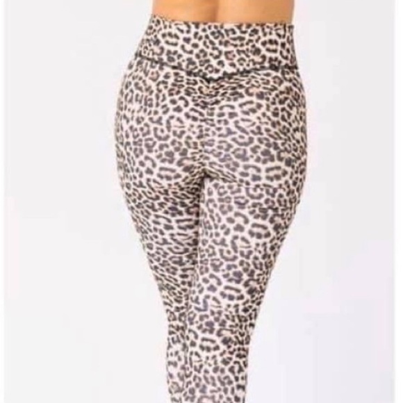 Zyia Active Leopard Print Brilliant Scrunchy What Legging Size 8/10 - Picture 1 of 8